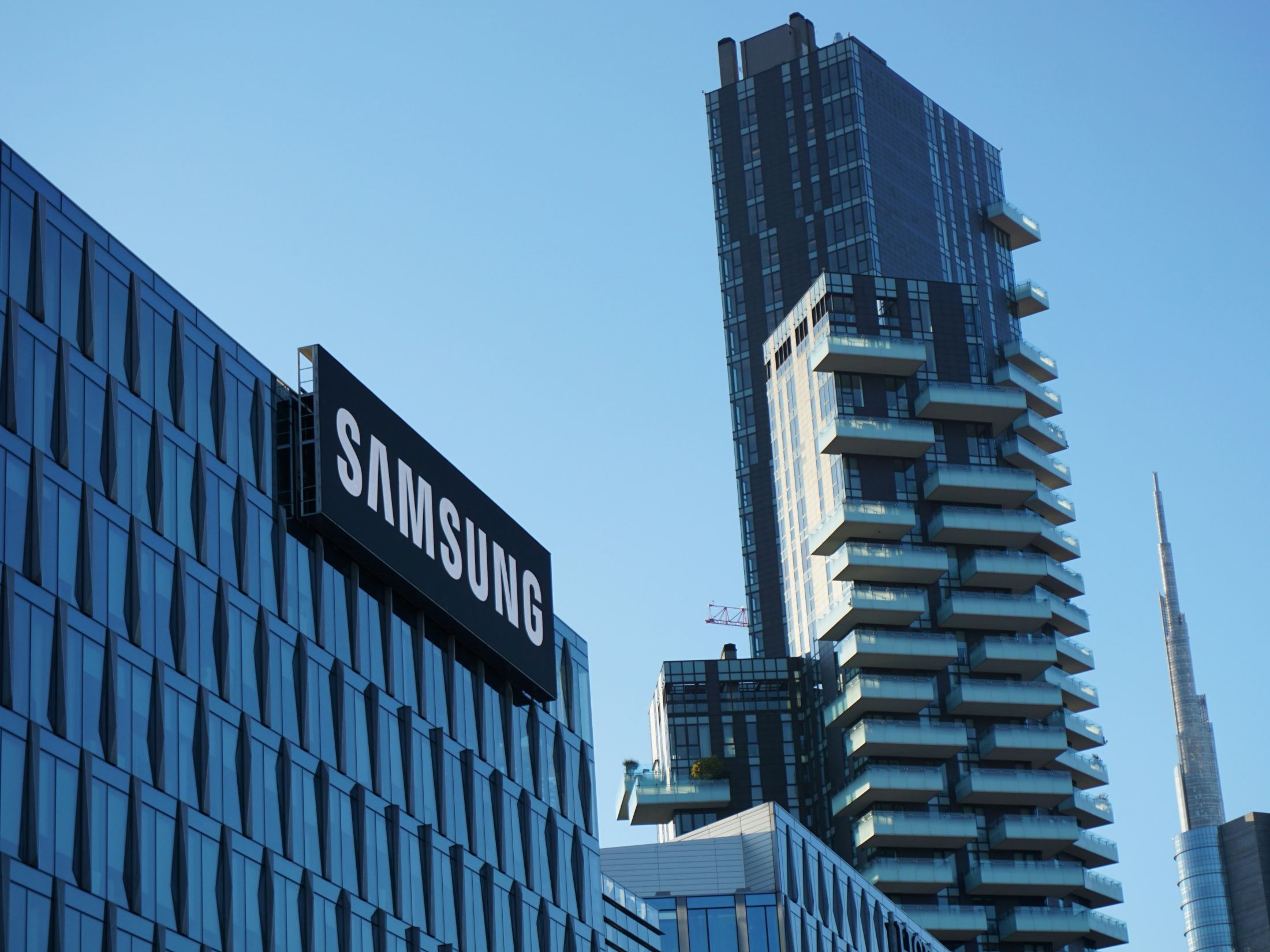 Samsung benchmarks real productivity of enterprise AI models