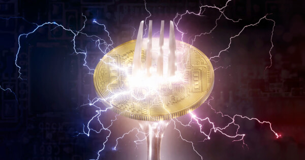 Bitcoin Cash Outperforms Crypto Market with 2.8% Gain as Altcoin ETF Expansion Signals Institutional Interest