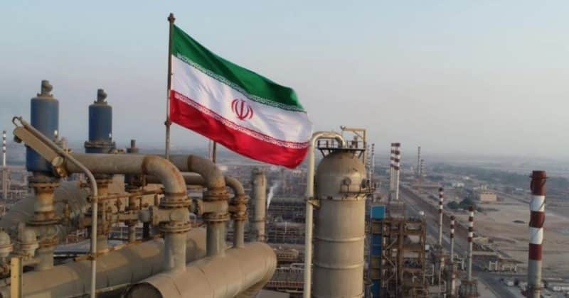 Oil tops $90 for the first time as Iran tensions deepen